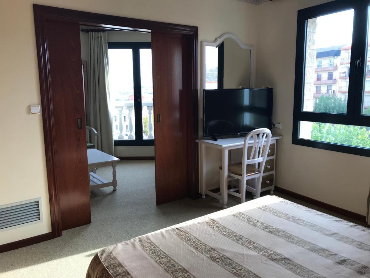 Hotel Magallon Caspe Zewnętrze zdjęcie